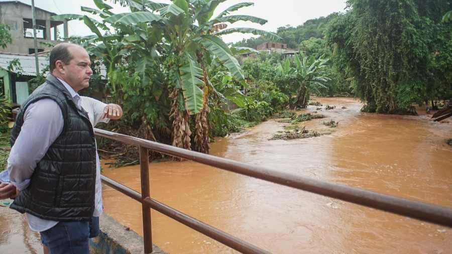 Governador Valadares: distritos atingidos por tromba d'água recebem força-tarefa